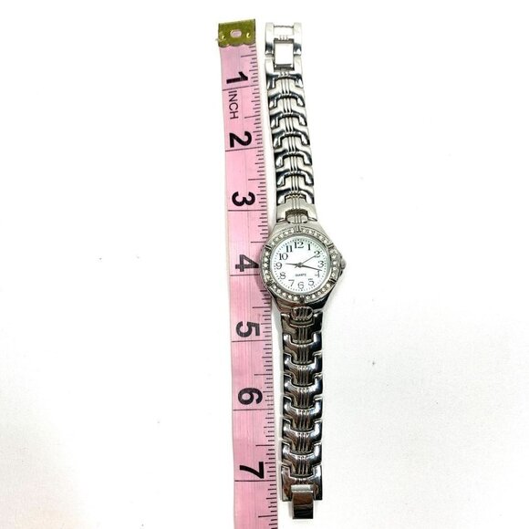 Glamour Bracelet Style Analog Watch With Crystals & Mother of Pearl Face Silver - Picture 12 of 13